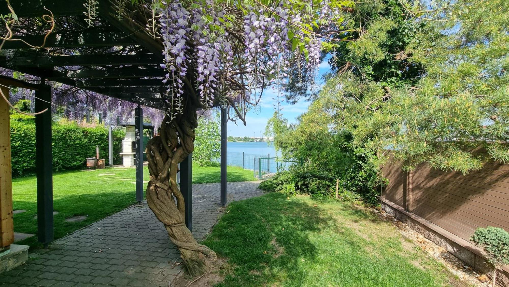 Topsenec-Lakeside Home Senec Exterior foto