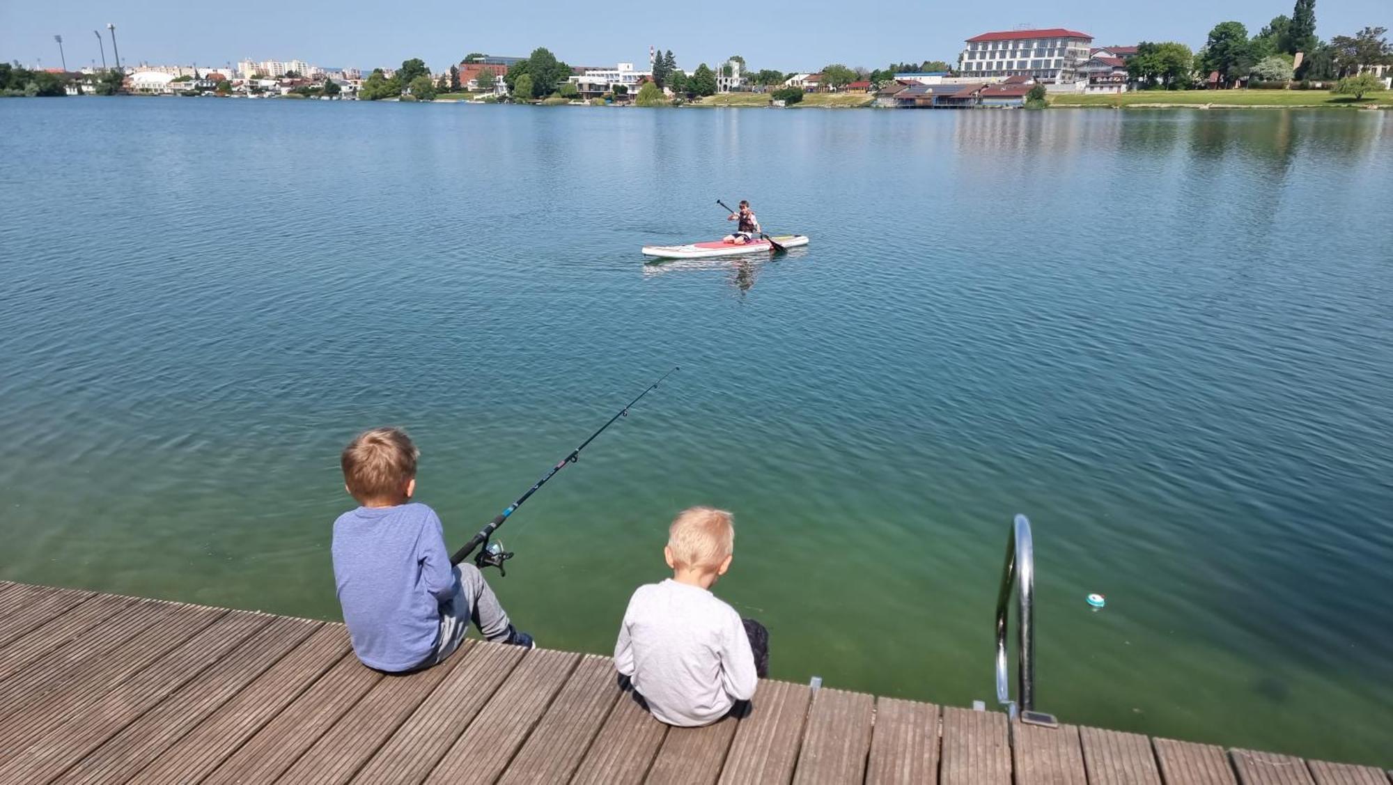 Topsenec-Lakeside Home Senec Exterior foto