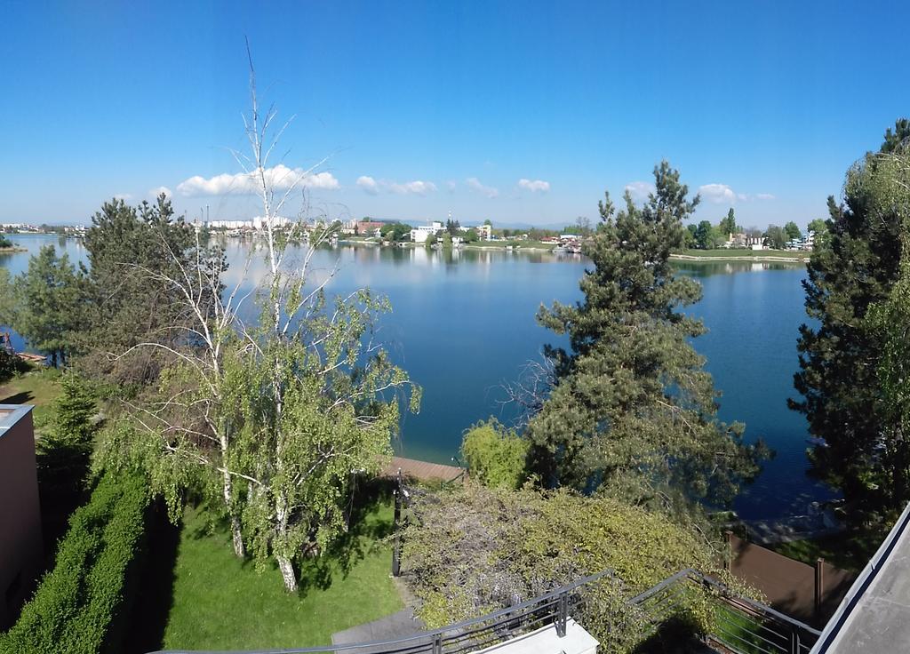 Topsenec-Lakeside Home Senec Exterior foto